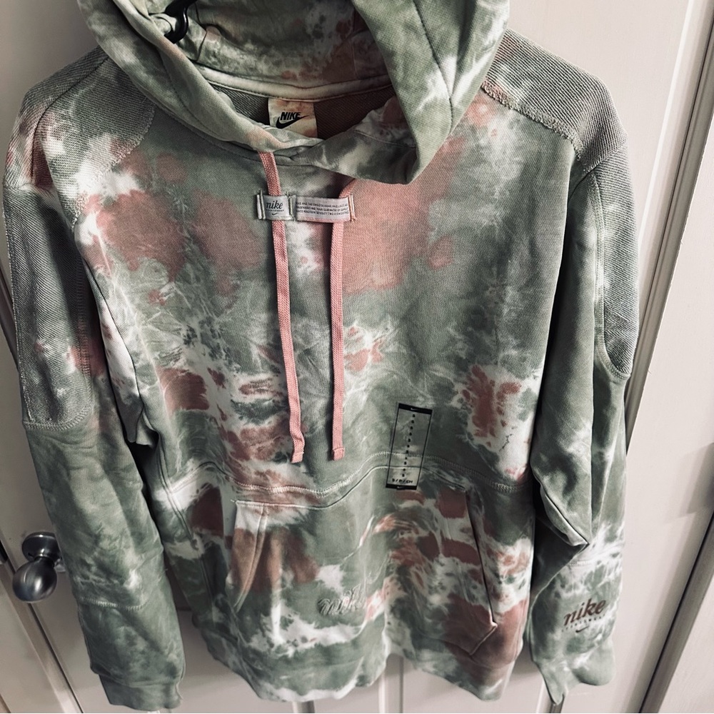 NEW NIKE SPORTSWEAR Tie Dye Camo PULLOVER HOODIE